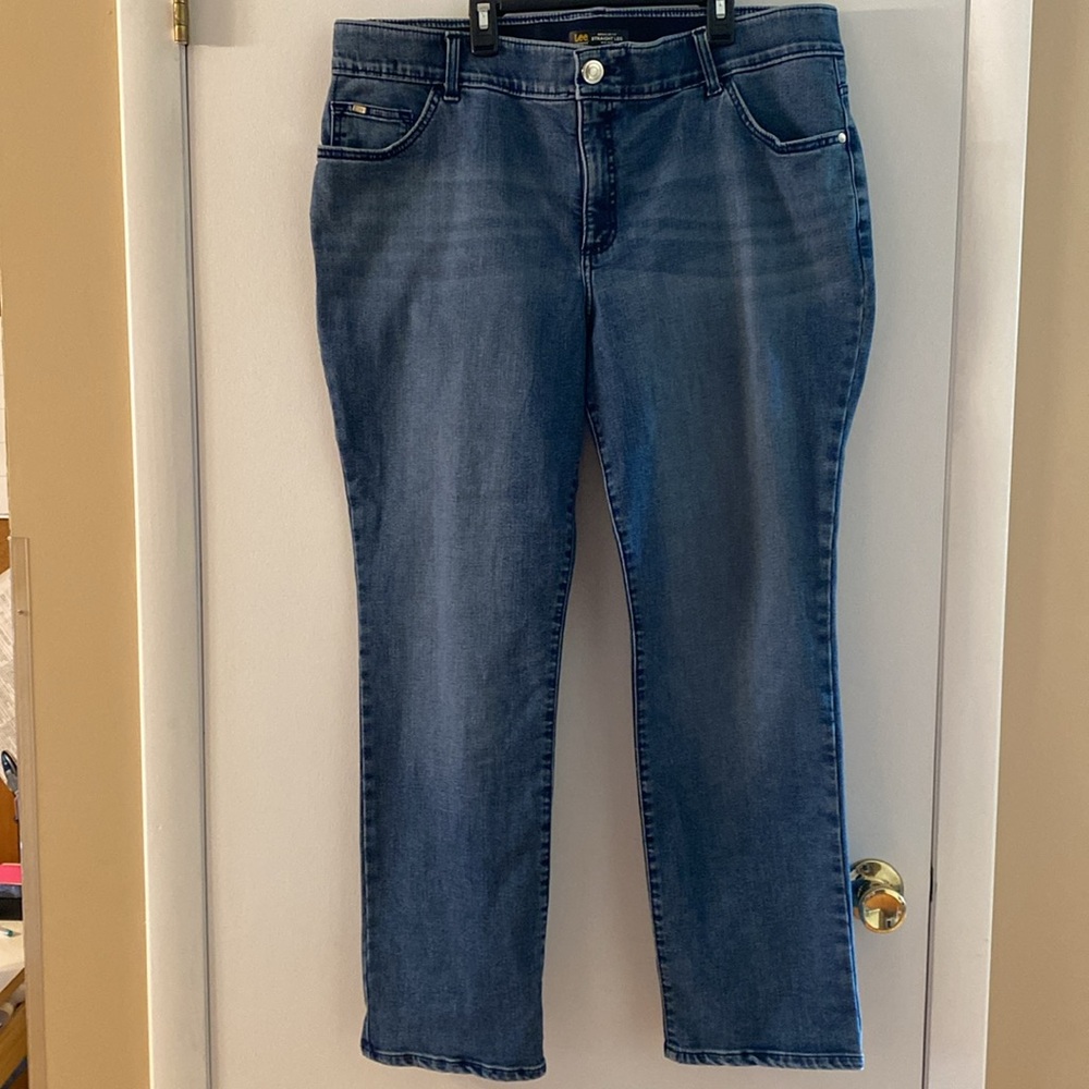 Lee Straight Leg Mid Rise Flex Motion Jeans Women's 18 W Regular Fit